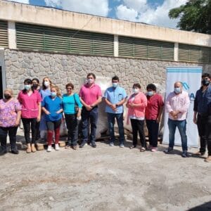 Entrega de equipamiento al Hospital Zonal Santa María por parte del proyecto MARA