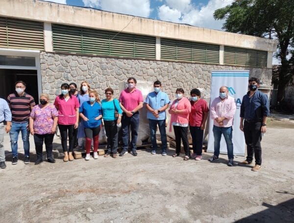 Entrega de equipamiento al Hospital Zonal Santa María por parte del proyecto MARA