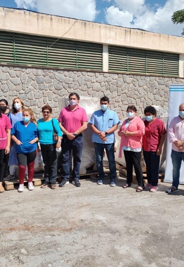 Entrega de equipamiento al Hospital Zonal Santa María por parte del proyecto MARA