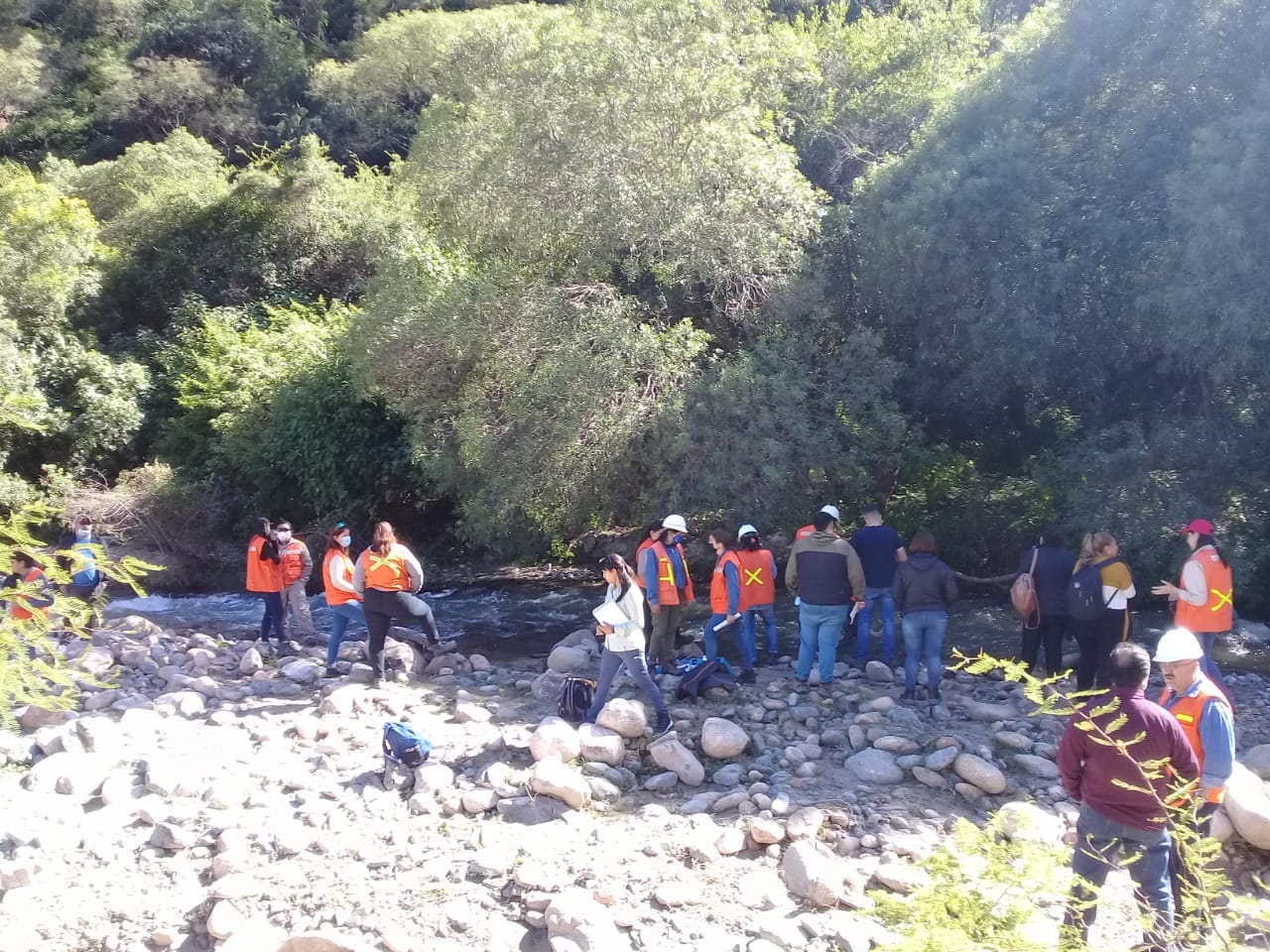 Minería realizó una fiscalización participativa en el río Andalgalá